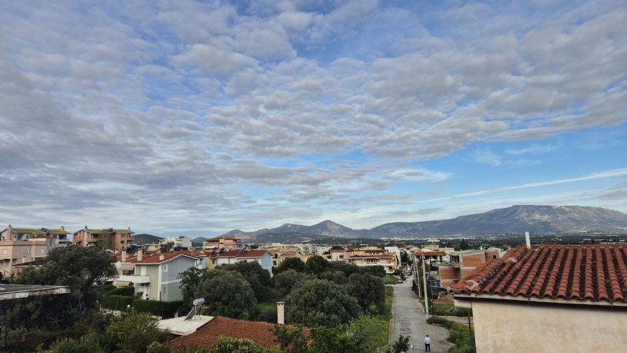 נוף חדרי, אתונה